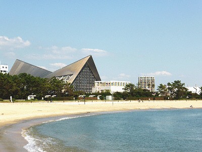 須磨海岸の須磨海浜水族園