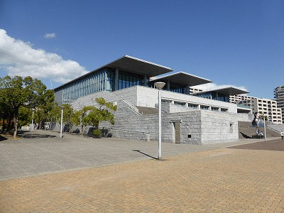 兵庫県立美術館「芸術の館」