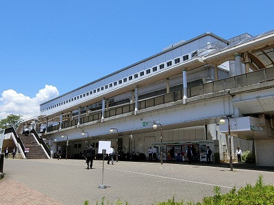 ポートライナー市民広場駅