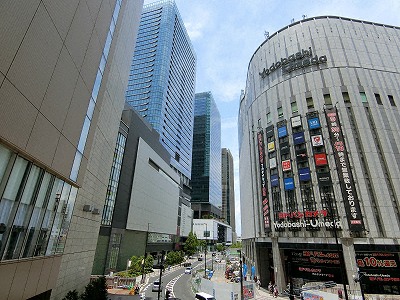 グランフロント大阪とヨドバシ梅田