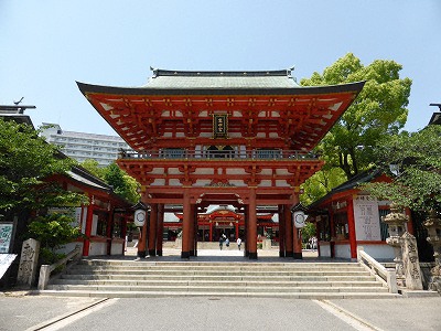 生田神社の楼門