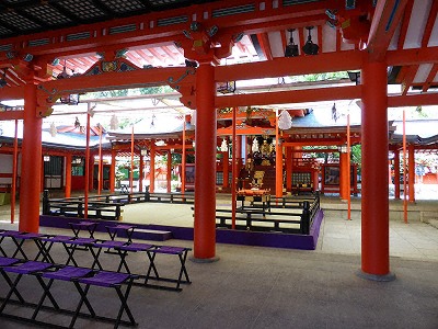 生田神社本殿