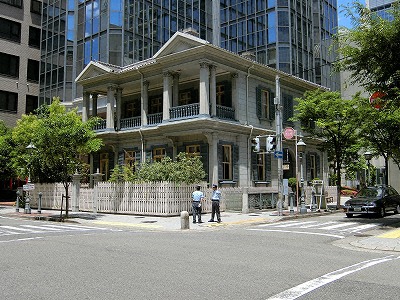 重要文化財の旧居留地十五番館（旧アメリカ領事館）