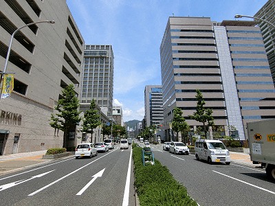 京町筋は、神戸旧居留地の南北のメインストリート