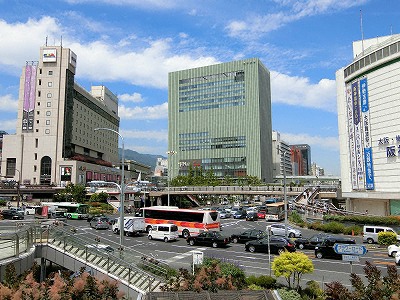 JR三ノ宮駅前のミント神戸