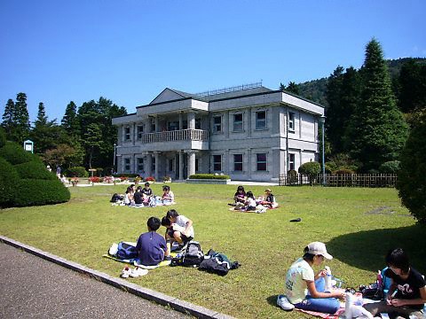 恩賜箱根公園・湖畔展望館